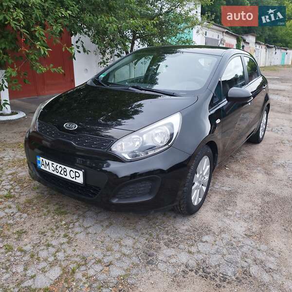 Хэтчбек Kia Rio 2012 в Житомире