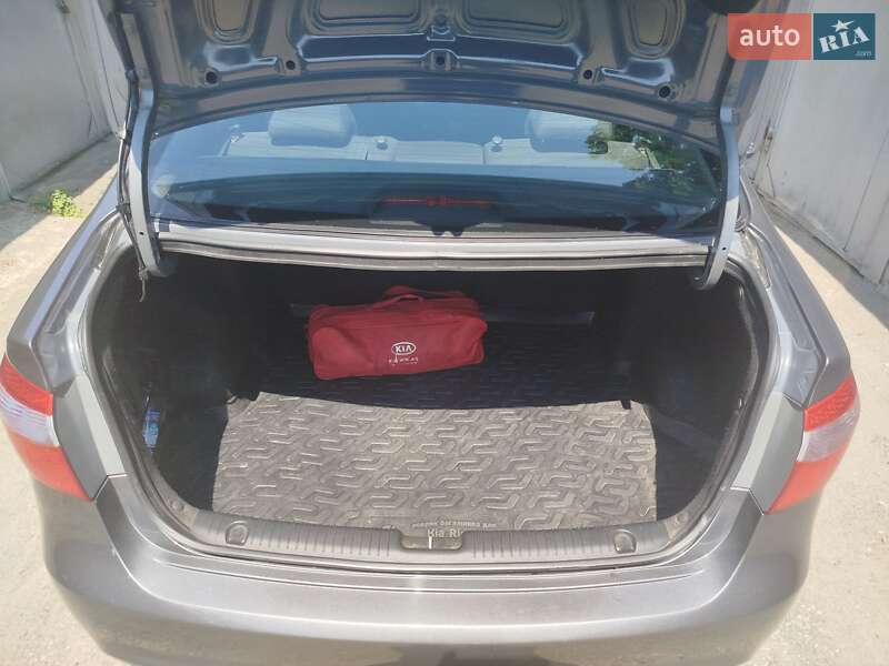 Седан Kia Rio 2011 в Киеве