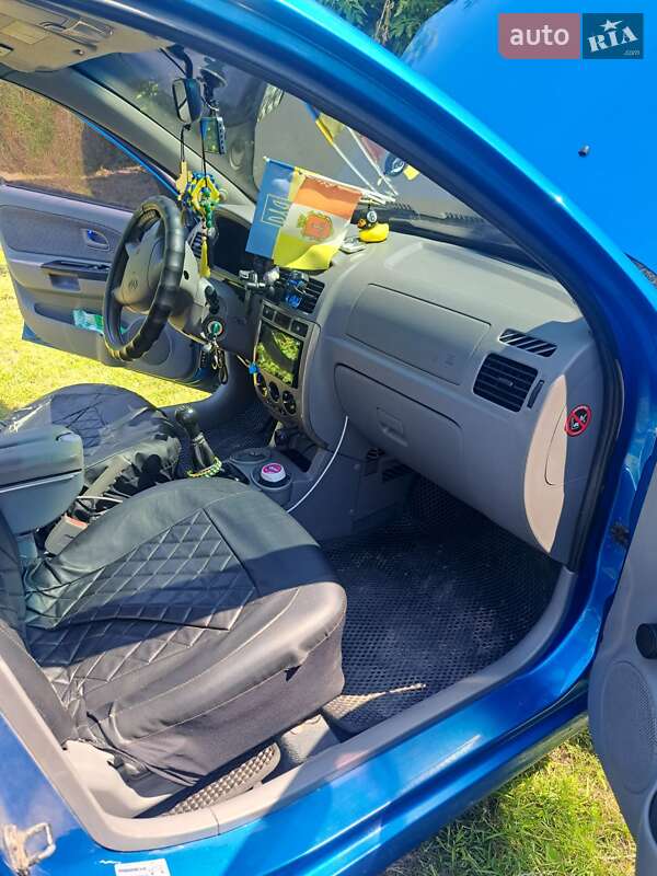 Универсал Kia Rio 2003 в Триполье фото 6 Универсал Kia Rio 2003 в Триполье