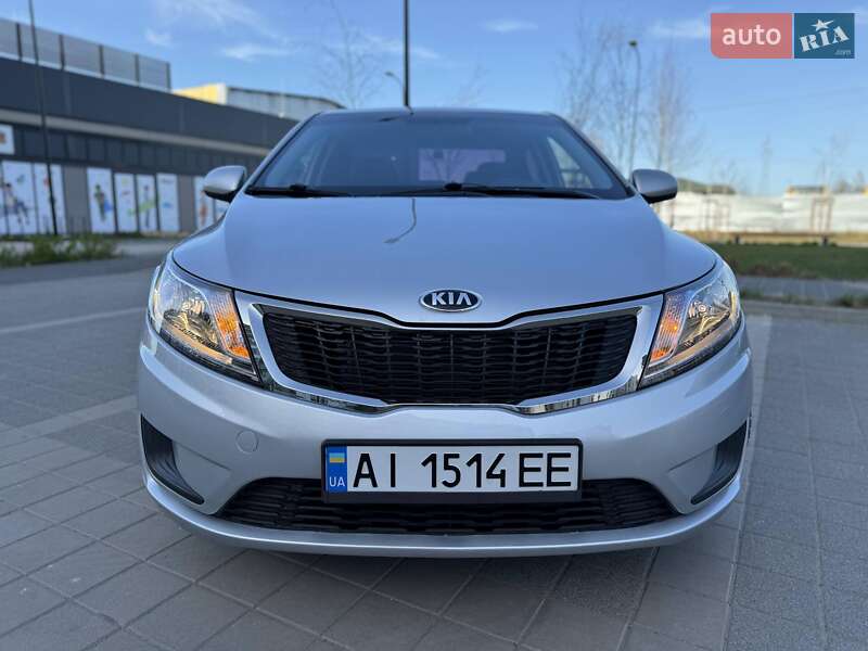Седан Kia Rio 2013 в Києві