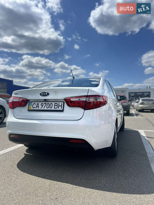 Седан Kia Rio 2012 в Киеве