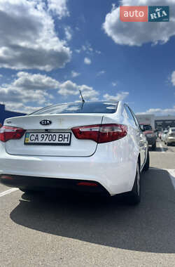 Седан Kia Rio 2012 в 