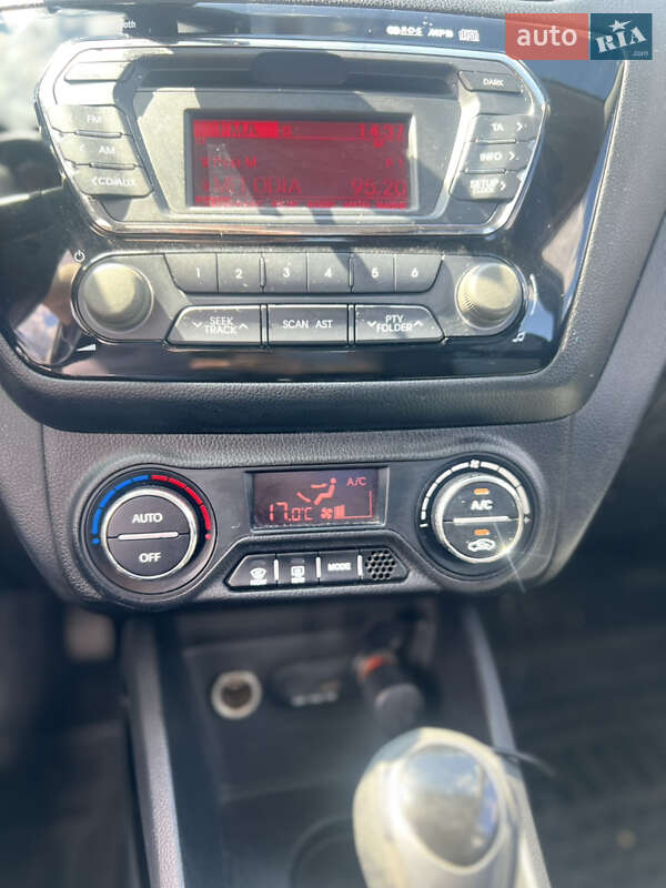 Седан Kia Rio 2012 в Киеве