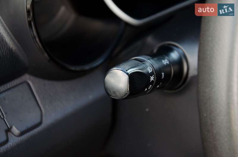 Седан Kia Rio 2011 в Сарнах