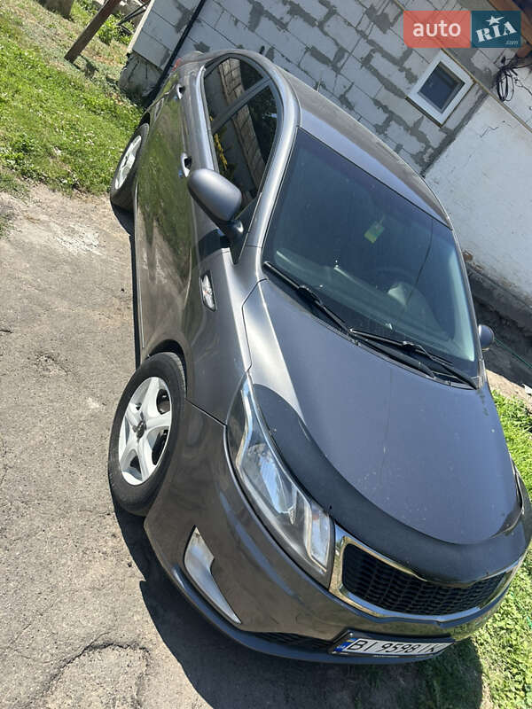 Седан Kia Rio 2012 в Лубнах