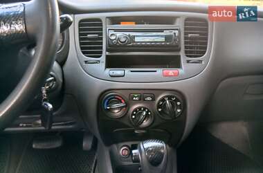 Седан Kia Rio 2007 в 
