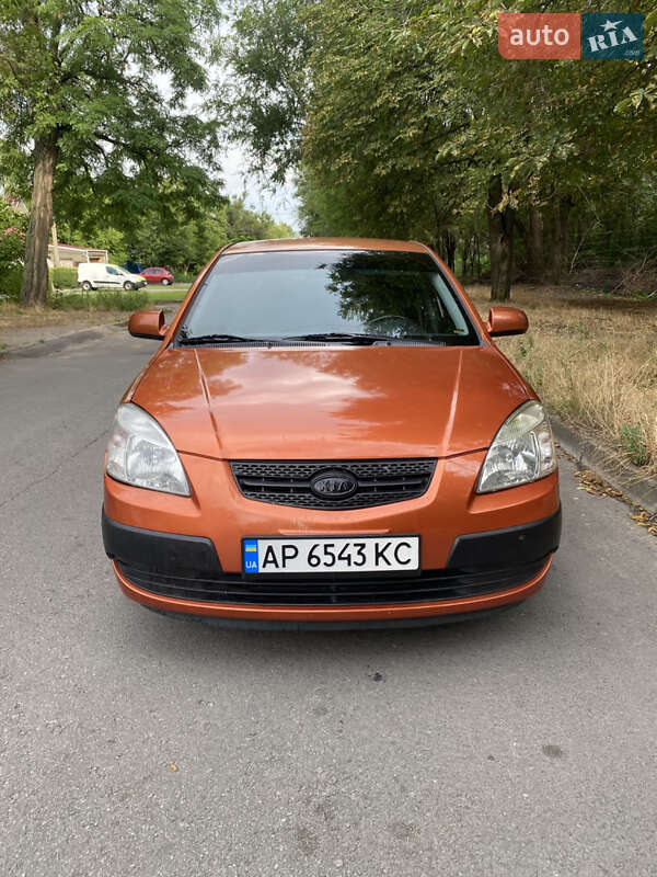 Хэтчбек Kia Rio 2006 в Запорожье