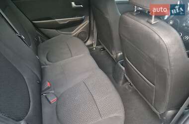 Седан Kia Rio 2012 в 