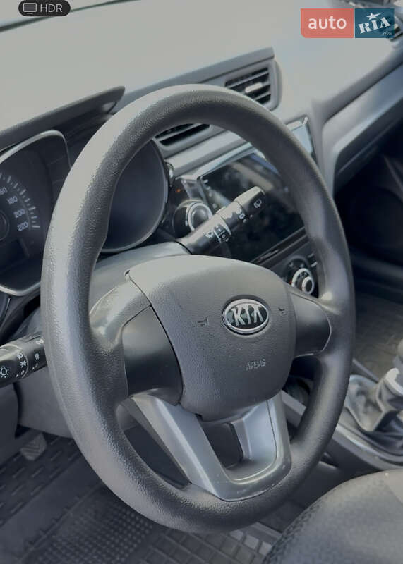 Хетчбек Kia Rio 2012 в Києві