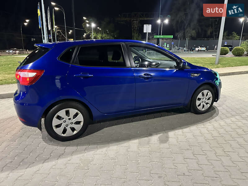 Хетчбек Kia Rio 2012 в Києві