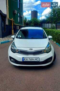 Седан Kia Rio 2017 в Києві