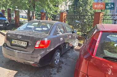 Седан Kia Rio 2010 в Киеве