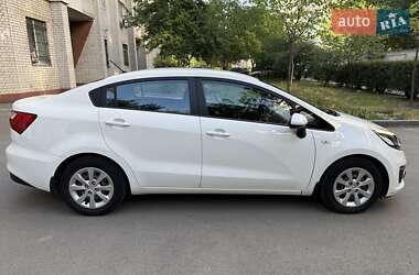 Седан Kia Rio 2016 в 