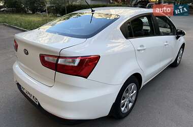 Седан Kia Rio 2016 в 
