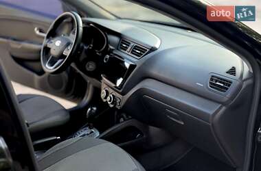 Седан Kia Rio 2012 в 