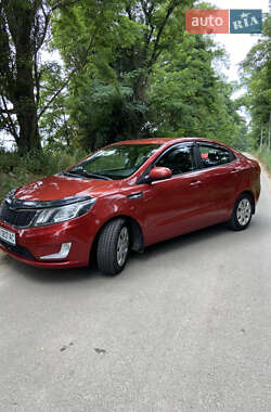 Седан Kia Rio 2011 в 