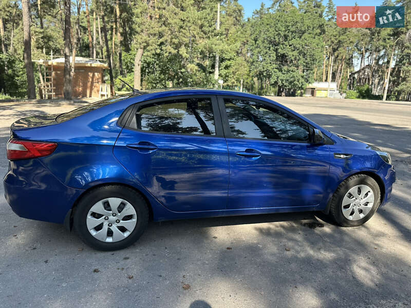 Седан Kia Rio 2012 в Черкассах