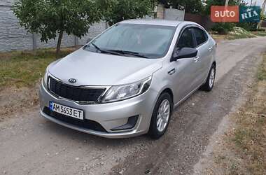 Седан Kia Rio 2013 в Каменском