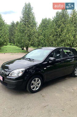 Хэтчбек Kia Rio 2009 в Ровно Хэтчбек Kia Rio 2009 в Ровно
