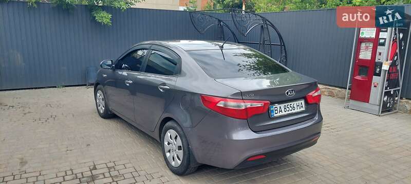 Седан Kia Rio 2013 в Первомайске