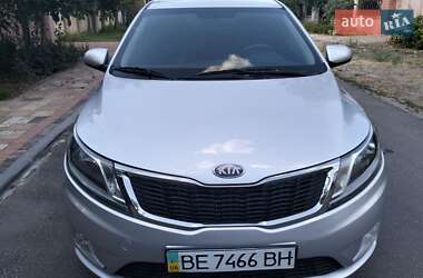 Седан Kia Rio 2013 в Николаеве