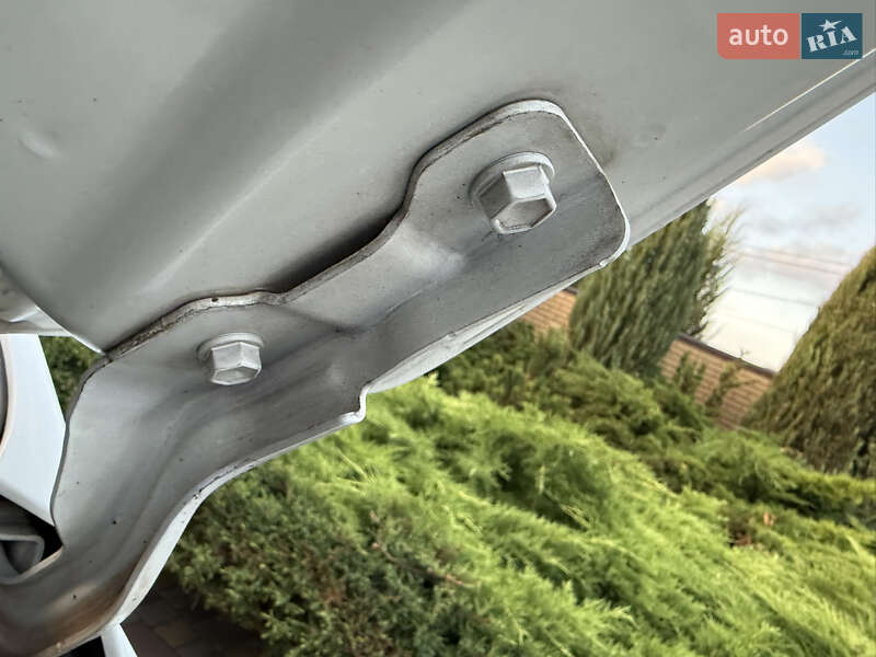 Седан Kia Rio 2014 в Дніпрі