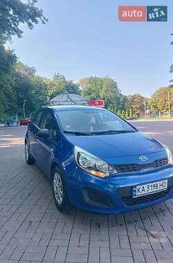 Хетчбек Kia Rio 2012 в Києві