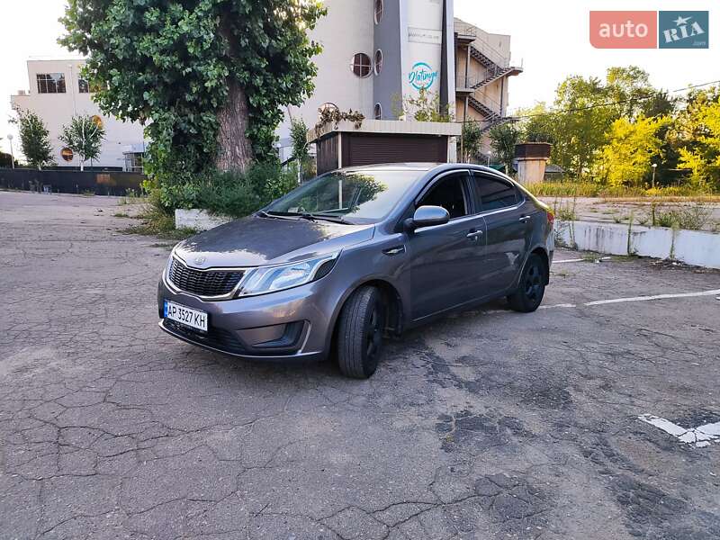 Седан Kia Rio 2012 в Запорожье