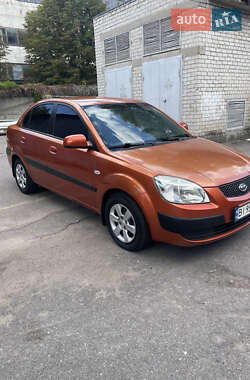 Седан Kia Rio 2007 в Кременчуге