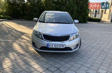 Седан Kia Rio 2013 в Павлограде