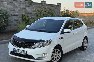 Хэтчбек Kia Rio 2013 в Одессе