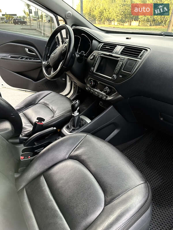 Хетчбек Kia Rio 2012 в Ужгороді фото 12 Хетчбек Kia Rio 2012 в Ужгороді