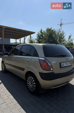 Хэтчбек Kia Rio 2008 в 