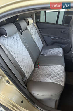 Хэтчбек Kia Rio 2008 в 