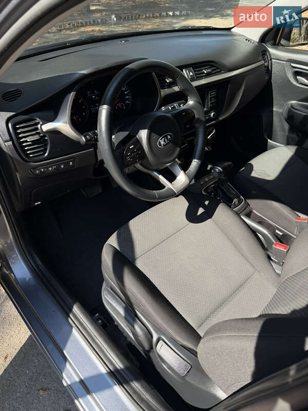 Седан Kia Rio 2021 в Киеве фото 10 Седан Kia Rio 2021 в Киеве