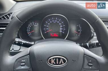 Седан Kia Rio 2012 в 