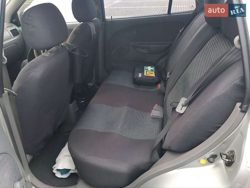 Універсал Kia Rio 2005 в Києві фото 6 Універсал Kia Rio 2005 в Києві