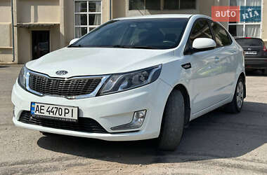 Седан Kia Rio 2012 в Дніпрі