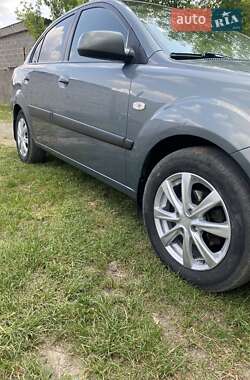 Седан Kia Rio 2007 в 