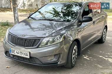 Седан Kia Rio 2011 в Николаеве