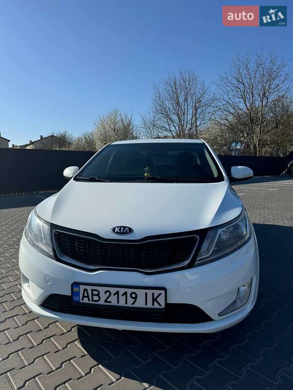 Седан Kia Rio 2013 в Виннице