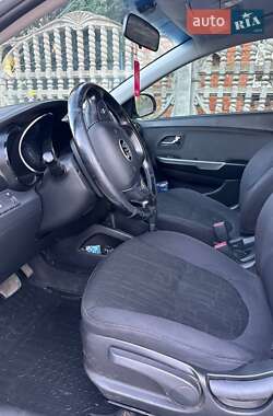 Седан Kia Rio 2013 в Виннице