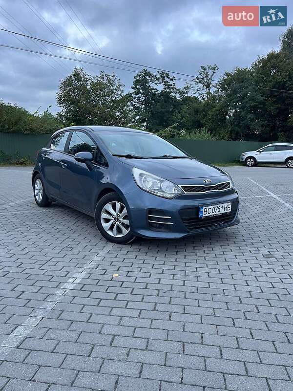 Хэтчбек Kia Rio 2016 в Львове