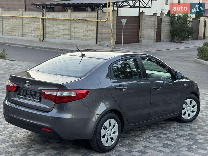 Седан Kia Rio 2012 в Одессе