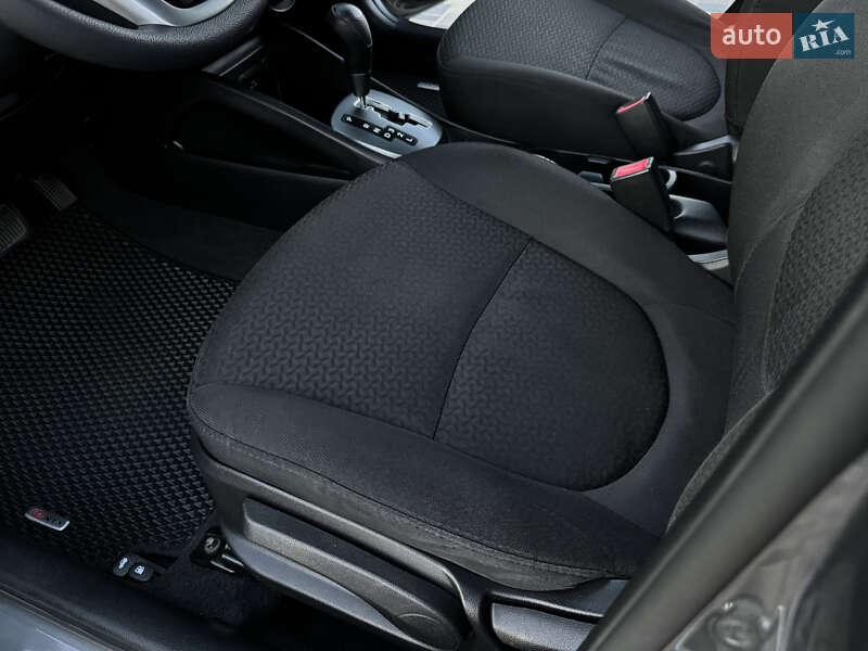 Седан Kia Rio 2012 в Одессе