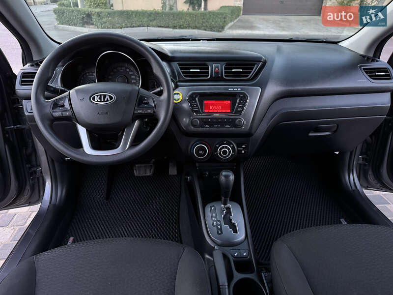 Седан Kia Rio 2012 в Одессе