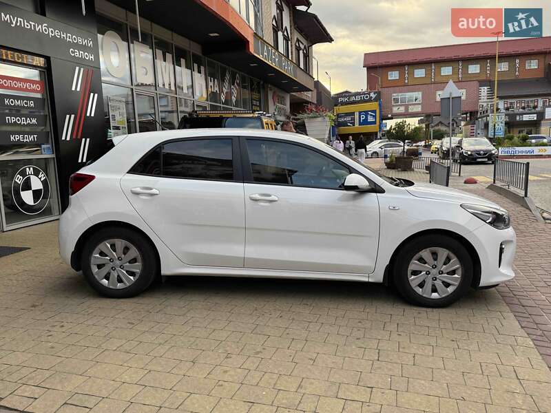 Хэтчбек Kia Rio 2018 в Львове