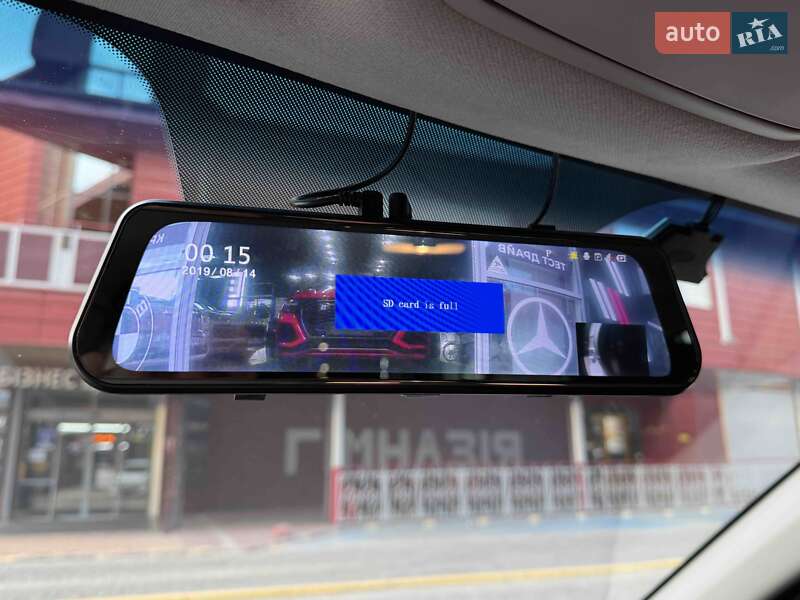 Хэтчбек Kia Rio 2018 в Львове