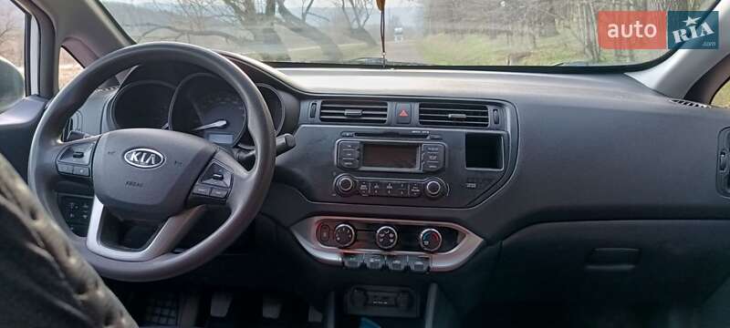 Хэтчбек Kia Rio 2012 в Дрогобыче