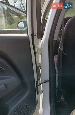 Хетчбек Kia Rio 2012 в Дрогобичі фото 12 Хетчбек Kia Rio 2012 в Дрогобичі